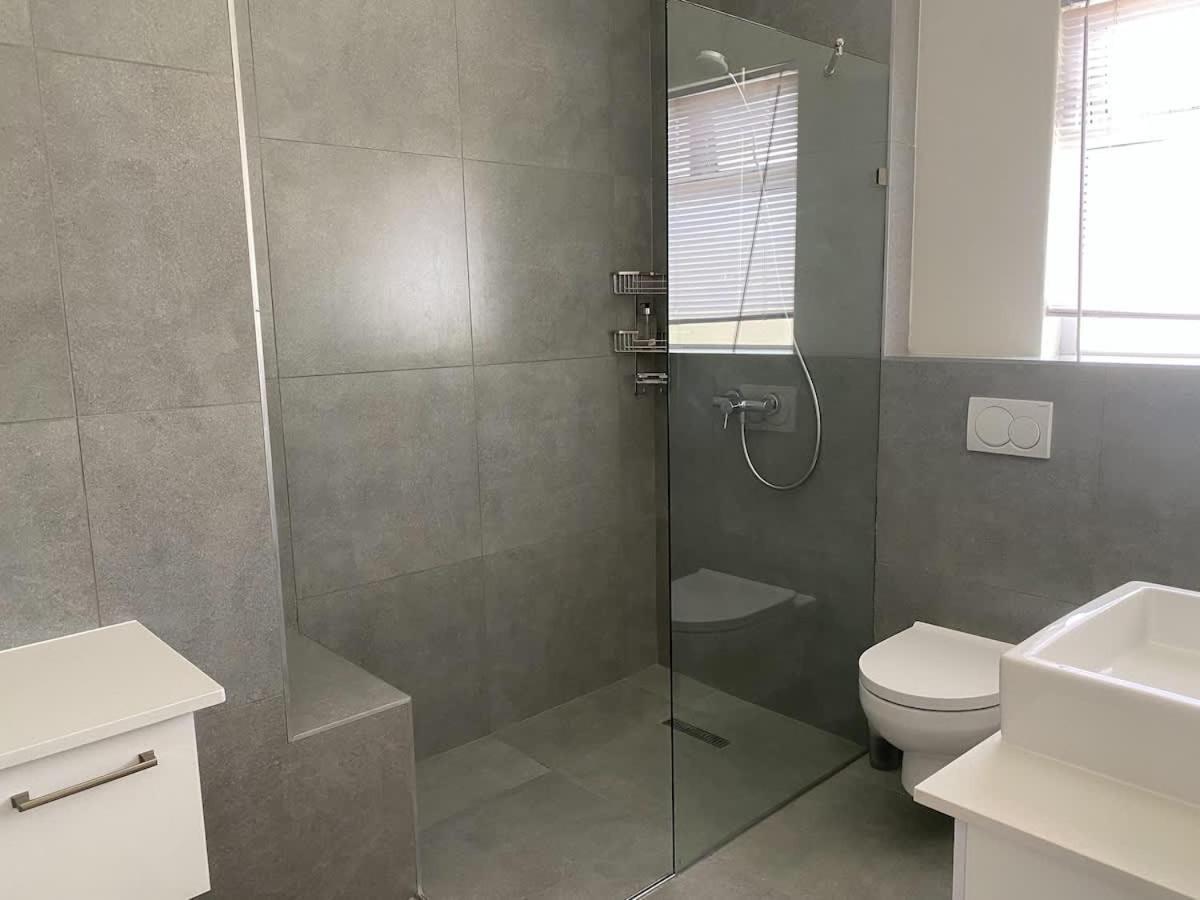 Comfort & Style 200m To With Parking Cape Town
